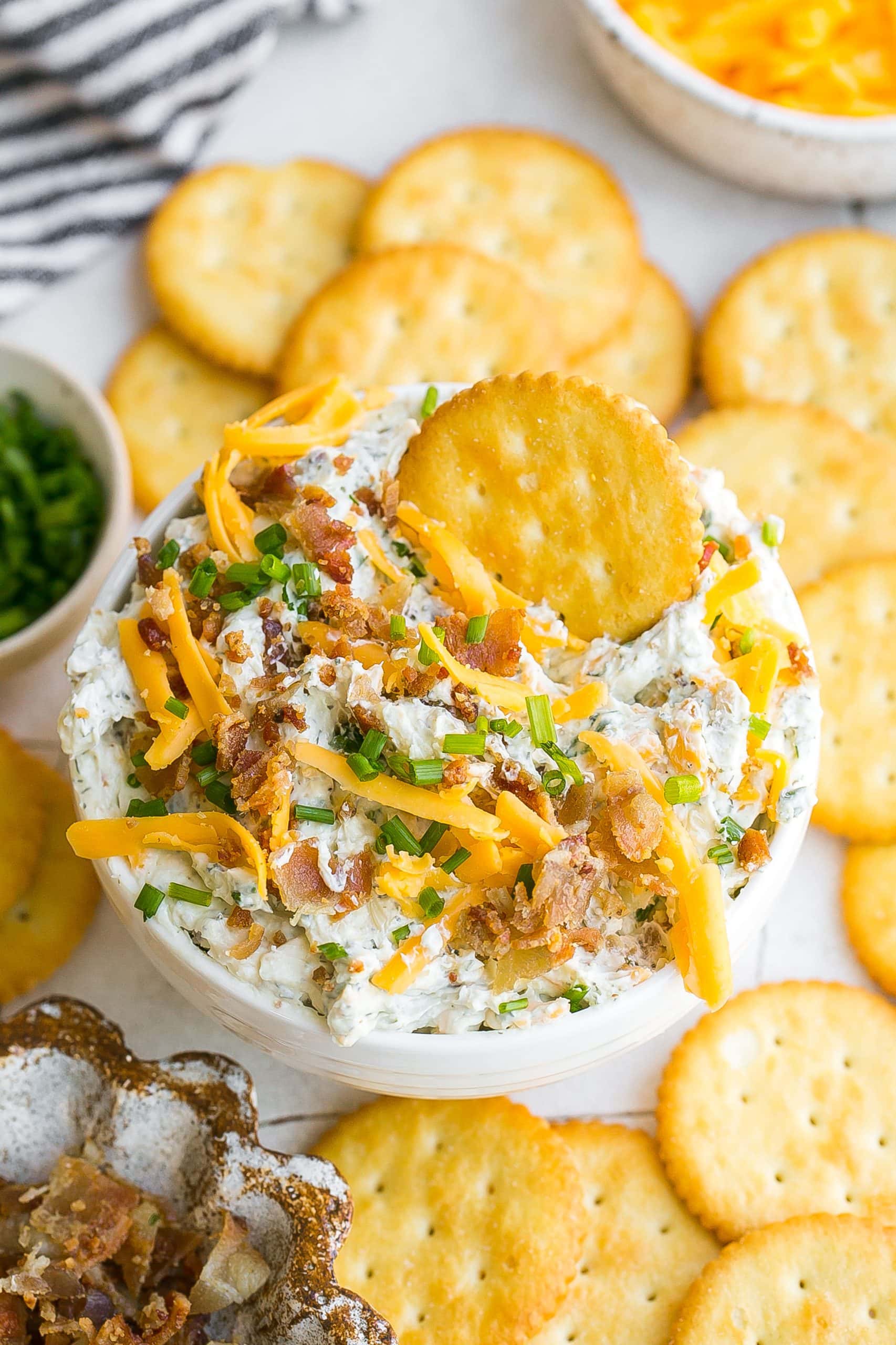 Minute Bacon Cheddar Ranch Dip: The Ultimate Party Pleaser